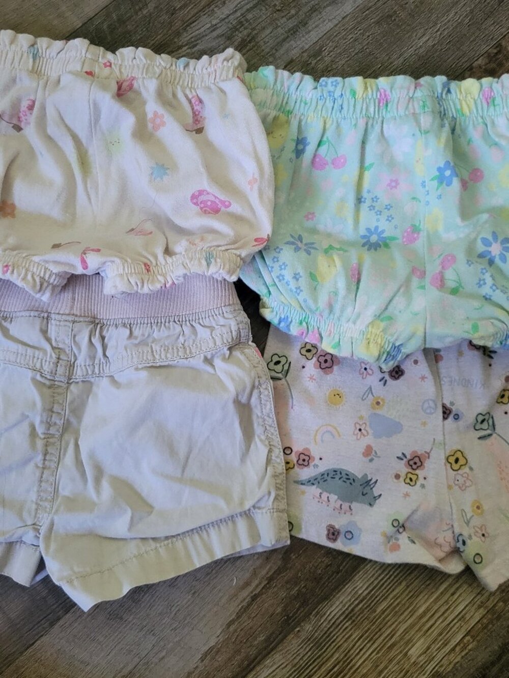 4 Pairs of Girls Baby Shorts Bundle Lot – Size 9-12 Months